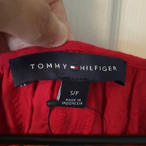 NWT Tommy Hilfiger Women's Casual Wear - Picture 3 of 5